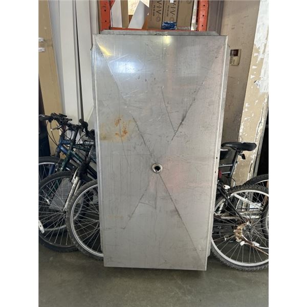 29 X 60 INCH STAINLESS SHALLOW WASH BASIN