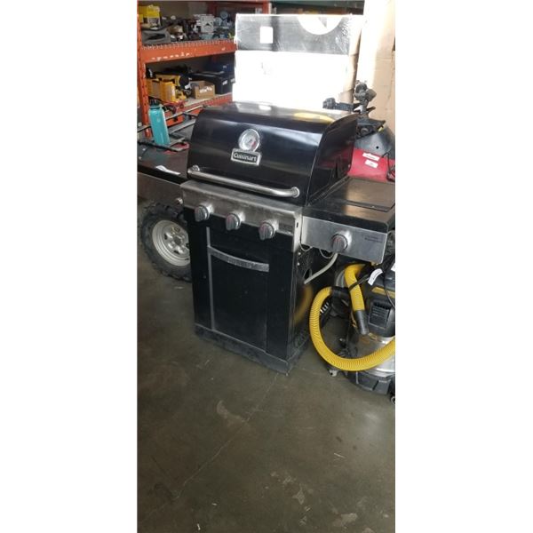 CUISINART NATURAL GAS BBQ WITH COVER, WORKING WITH CONNECTION HOSE