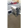 Image 3 : SAMSUNG CAMCORDER WITH CHARGER, NOT WORKING