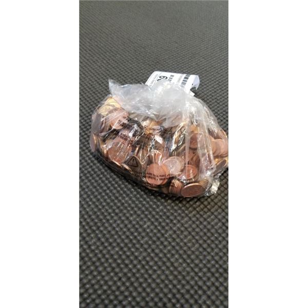 BAG OF US AND CANADIAN COPPER PENNIES 1180 GRAMS