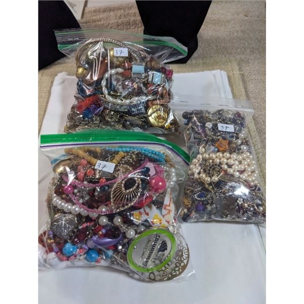 3 BAGS OF MISC COSTUME JEWELRY, BEADS, PARTS ETC