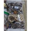 Image 3 : 3 BAGS OF MISC COSTUME JEWELRY, BEADS, PARTS ETC
