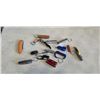 Image 1 : LOT OF POCKET KNIVES AND MULTITOOLS