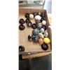 Image 1 : TRAY OF DECORATIVE POLISHED EGGS ON WOODEN STANDS