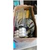 Image 3 : 2 BOXES OF WEDDING AND TABLE DECOR, INCLDUING LANTERNS
