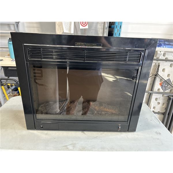 ELECTRIC FIREPLACE INSERT. WORKING
