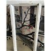 Image 4 : 34 X 22 ANTIQUE WINDOW FRAME, CRACKED PANE