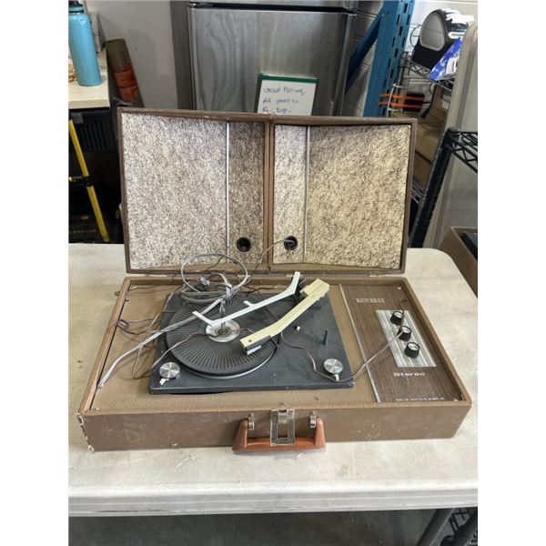 VINTAGE BAYCREST PORTABLE RECORD PLAYER