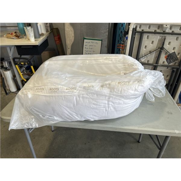 2 ROOTS KINGSIZE PILLOWS. RETAIL $26.99 EACH