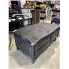 Image 3 : LARGE COFFE TABLE WITH TOP OPENING STORAGE TRUNK WITH 2 DRAWERS. 52" WIDE