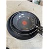 Image 2 : T-FAL 3 PIECE FRYING PAN SET