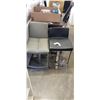 Image 1 : 2 BAR STOOLS