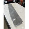 Image 1 : GREY SHAG AREA CARPET, APPROX 4X6FT