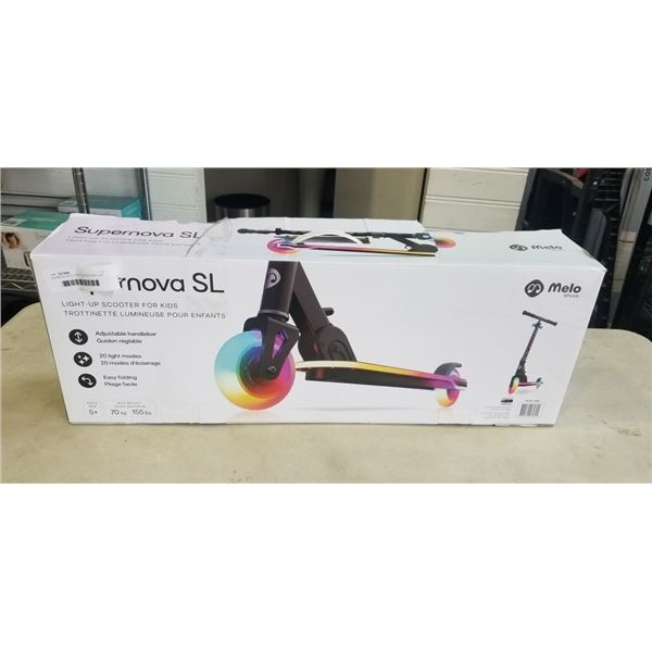 SUPER NOVA SL LIGHT-UP SCOOTER FOR KIDS