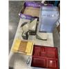 Image 1 : TRAY OF JAPAESE SUSHI PLATES, CONTAINERS AND BENTO BOXES