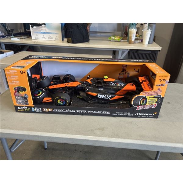 RC FORMULA RACING MODEL CAR. MCLAREN MCL38.