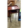 Image 2 : VINTAGE SIDE TABLEW AND PAINTED KIDS ENDTABLE