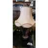 Image 3 : 2 DECORATIVE TABLE LAMPS