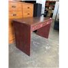 Image 3 : SMALL VINTAGE DESK