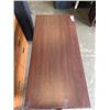 Image 4 : SMALL VINTAGE DESK
