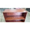 Image 2 : SMALL BOOKSHELF