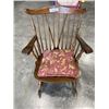 Image 1 : VINTAGE MAPLE ROCKING CHAIR