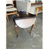 Image 3 : DROP-LEAF SIDE TABLE WITH TRIANGULAR TOP