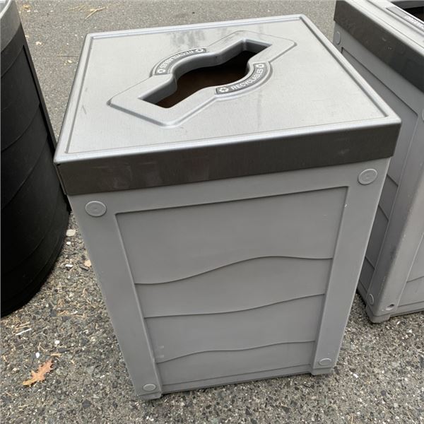 SQUARE RECYCLE BIN WITH 3 LIDS