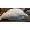 Image 1 : TRELLIS BLOOM QUILTED PILLOW DOWN-ALTERNATIVE. 2-PACK STANDARD/QUEEN