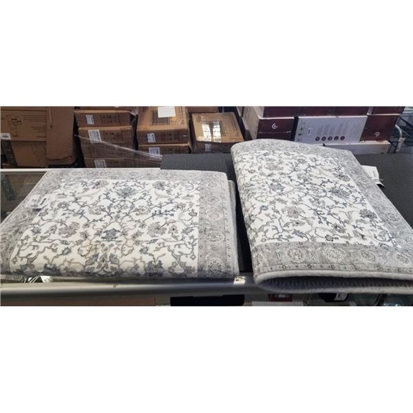 2 NON-SLIP SUPER SOFT PLUSH BED OR BATH MATS