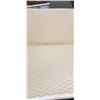 Image 2 : 2 NON-SLIP SUPER SOFT PLUSH BED OR BATH MATS