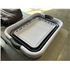 Image 6 : SAMMART COLLAPSIBLE PLASTIC LAUNDRY BASKET AND BROWN LOLE BAG