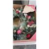 Image 3 : CG HUNTER 30-INCH PRE-LIT ARTIFICIAL HOLIDAY WREATH