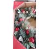 Image 4 : CG HUNTER 30-INCH PRE-LIT ARTIFICIAL HOLIDAY WREATH