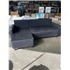 Image 1 : SMALL BLACK SECTIONAL W/ PULLOUT BED