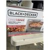Image 3 : BLACK AND DECKER 4-SLICE AIR FRYER TOASTER OVEN - TESTED WORKING, RETAIL $179