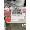 Image 4 : BLACK AND DECKER 4-SLICE AIR FRYER TOASTER OVEN - TESTED WORKING, RETAIL $179