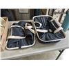Image 2 : 5 SAFDIE & CO FOOD STORAGE CONTAINERS AND 2 COLLAPSIBLE LUXE TOTES