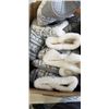 Image 2 : BOX OF LADIES SLIPPERS