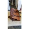 Image 2 : RENWICK LUGGAGE BAG AND VINTAGE BROWN BAG