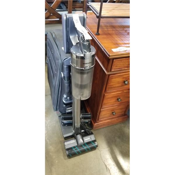 SAMSUNG JET 75 CORDLESS STICK VACUUM WITH TWO HEADS TWO BATTERIES AND CHARGING STAND WORKING