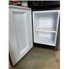 Image 2 : HONEY WELL HOT/COOL COOLER WITH MINI FRIDGE ON BOTTOM. WORKING