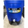 Image 3 : IGLOO ROLLING BEVERAGE COOLER - 5 GALLON CAPACITY, LIKE NEW