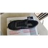 Image 3 : SKECHERS SWIFT FIT BLACK RUNNING SHOES. SIZE 11 US