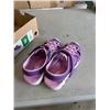 Image 2 : EDDIE BAUER KIDS PURPLE/PINK  SANDLES. SIZE 2