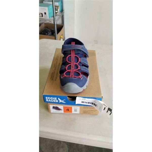 EDDIE BAUER NAVY/RED SIZE 4 KIDS SANDLES. RETAIL $18.99