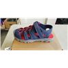 Image 3 : EDDIE BAUER NAVY/RED SIZE 4 KIDS SANDLES. RETAIL $18.99
