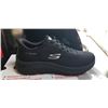 Image 2 : SKETCHERS SWIFT FIT SIZE 9 MENS SNEAKERS