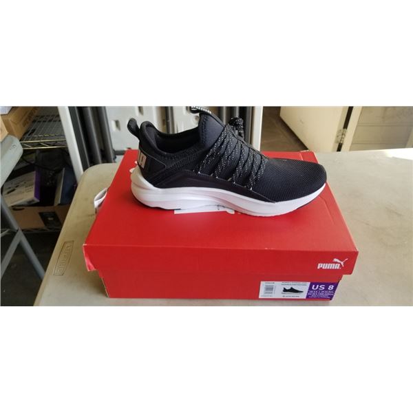 NEW PUMA WOMANS BLACK RUNNING SHOE. SIZE 8 US. RETAIL $49.99
