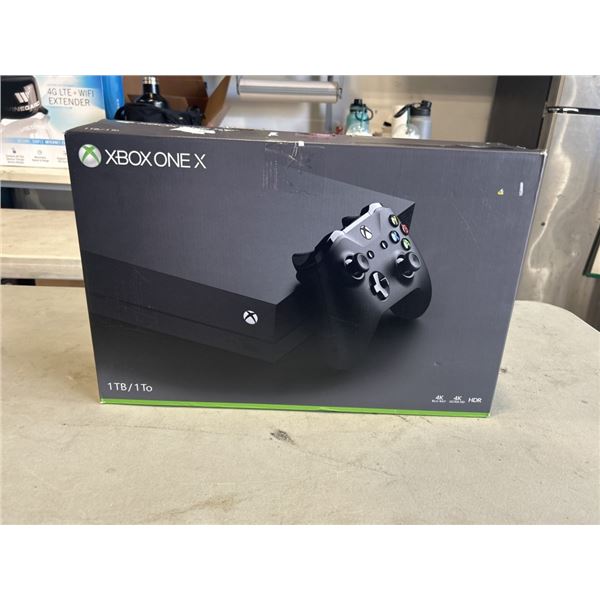 XBOX ONE X, WITH 1TB HARDDRIVE. WORKING